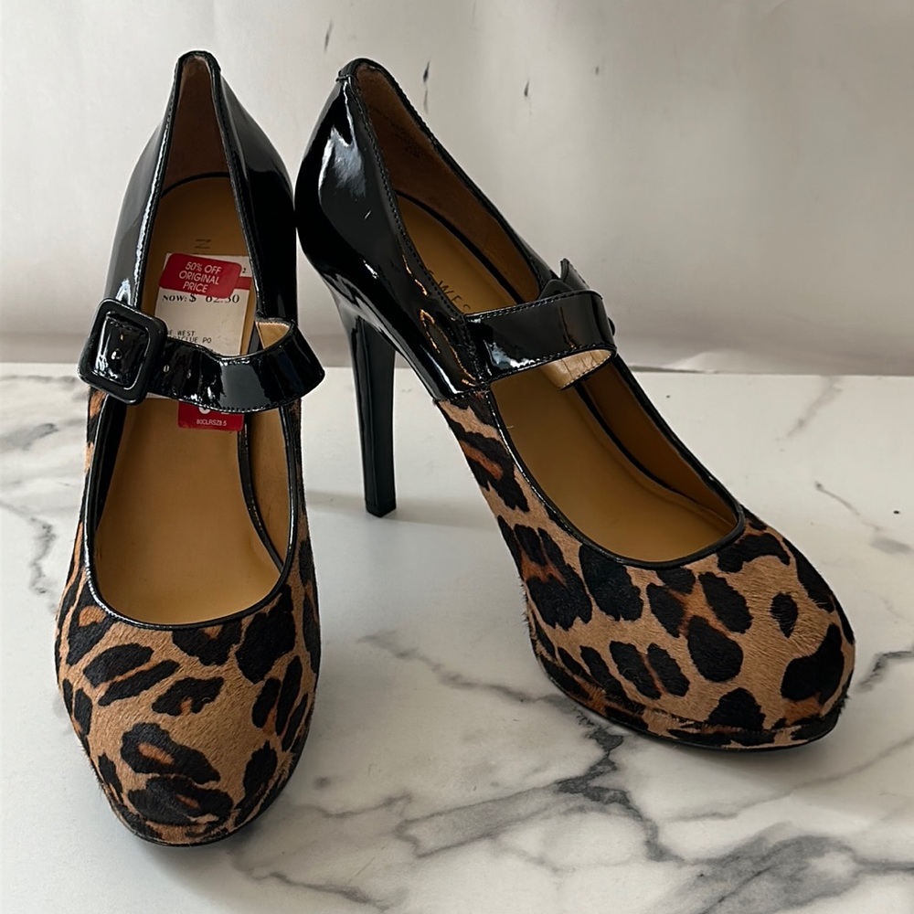 New- Nine West animal print heels - Picture 3 of 16